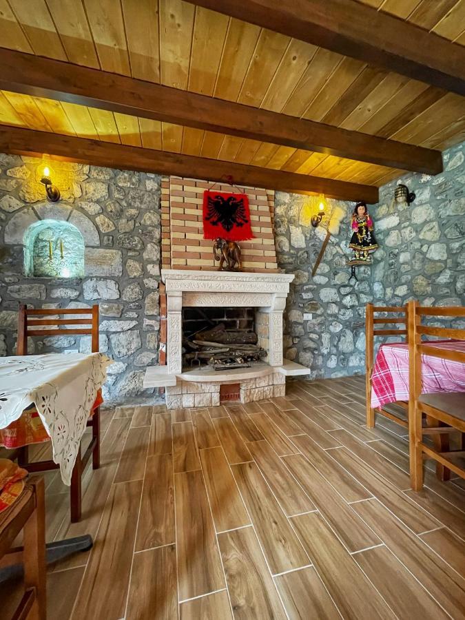טת Guest House Rrashkadoli מראה חיצוני תמונה